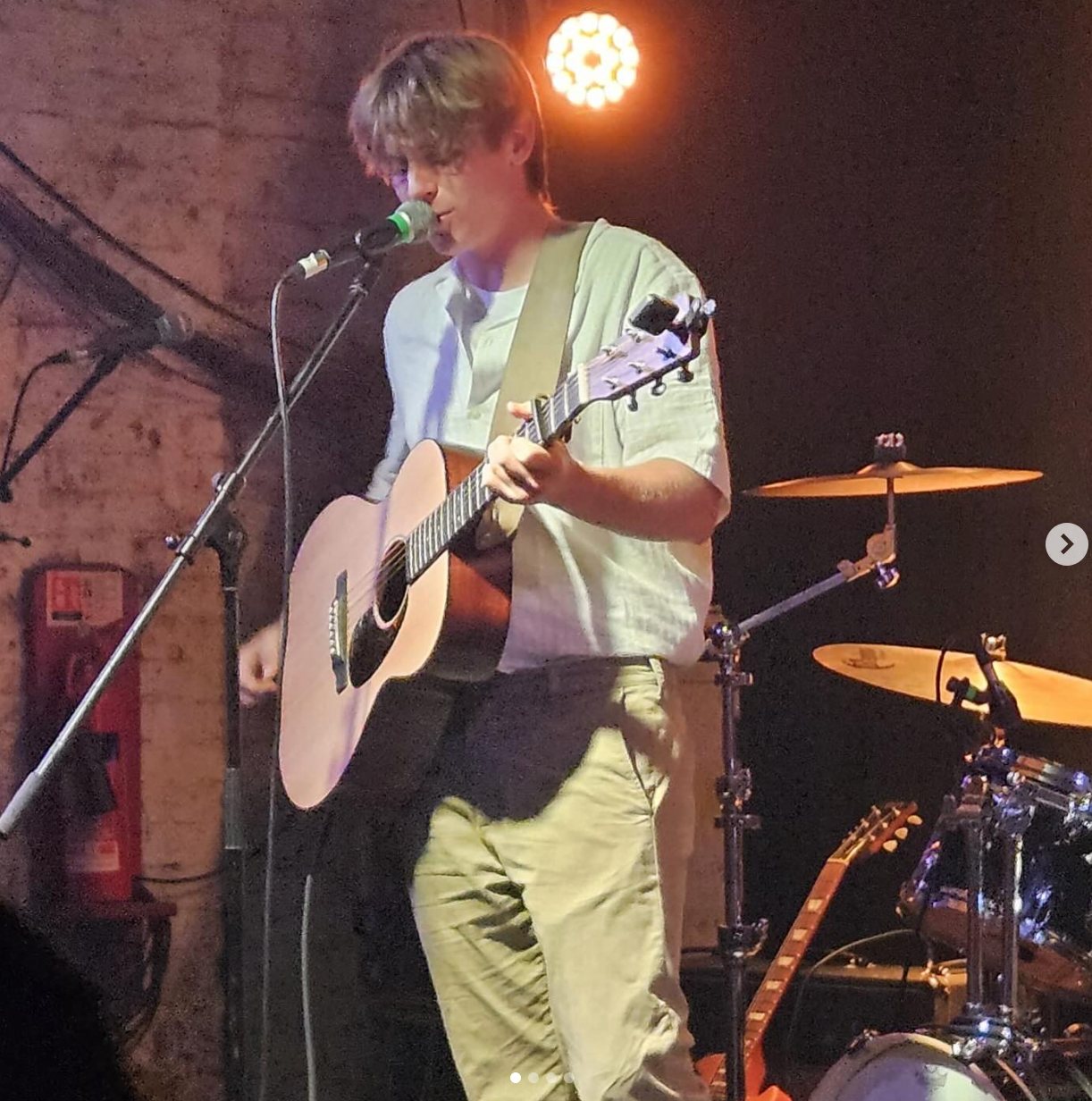 An intimate evening of live music with rising South Coast folk singer-songwriter Thomas Abercromby